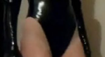 Amateur – blonde pov latex blowjob